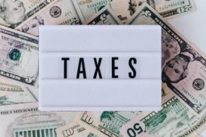 Tax Cut Strategies: Leveraging Cash Value Life Insurance for Effective Tax Reduction