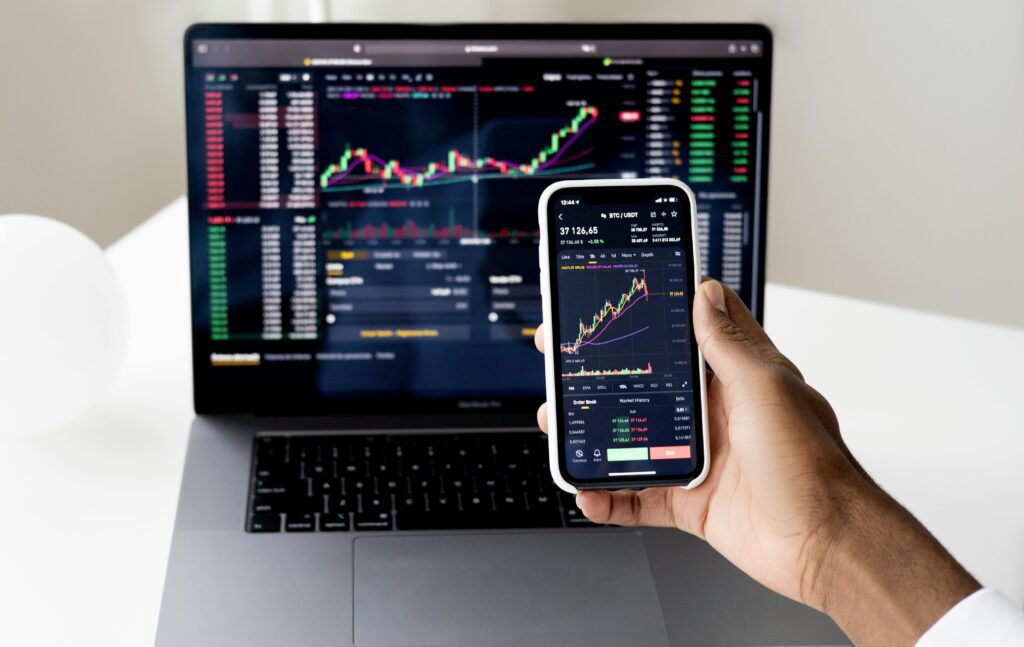Applying Principles by Ray Dalio to Determine Asset Correlation and Achieve Diversification